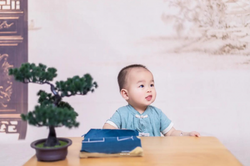 襄垣宝宝喊肚子疼怎么回事